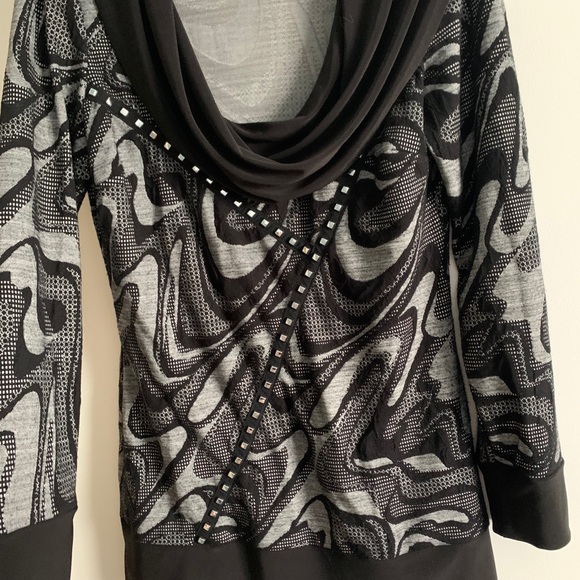 Frank Lyman Design Cowl Neck Top - Picture 4 of 6